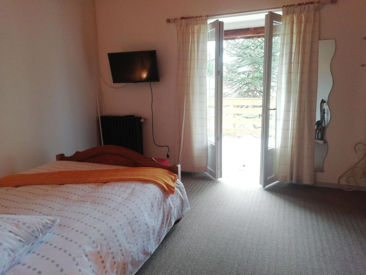 Chez Sophie Et Gilles Bed & Breakfast Monistrol-sur-Loire Exterior foto