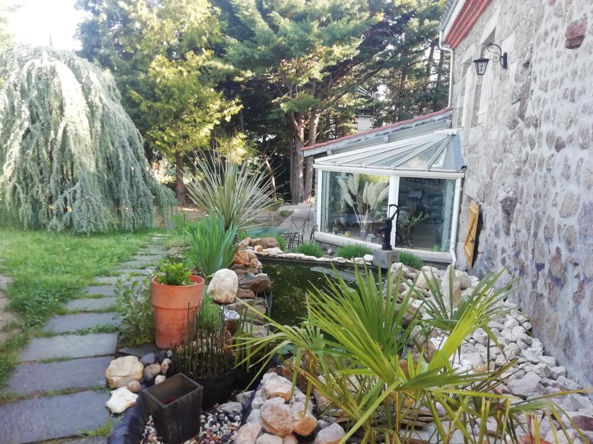 Chez Sophie Et Gilles Bed & Breakfast Monistrol-sur-Loire Exterior foto